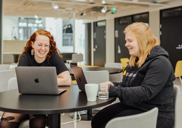 Kuinka Customer Satisfaction Score (CSAT) auttaa yritystäsi? 7 esimerkkiä