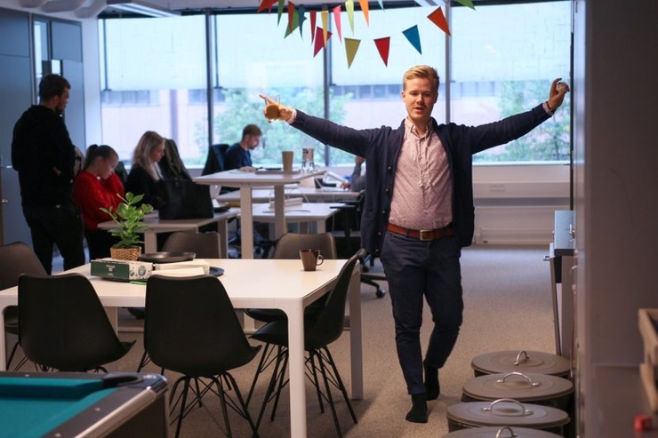 Vad är mun till mun marknadsföring? 3 taktiker för att boosta din försäljning