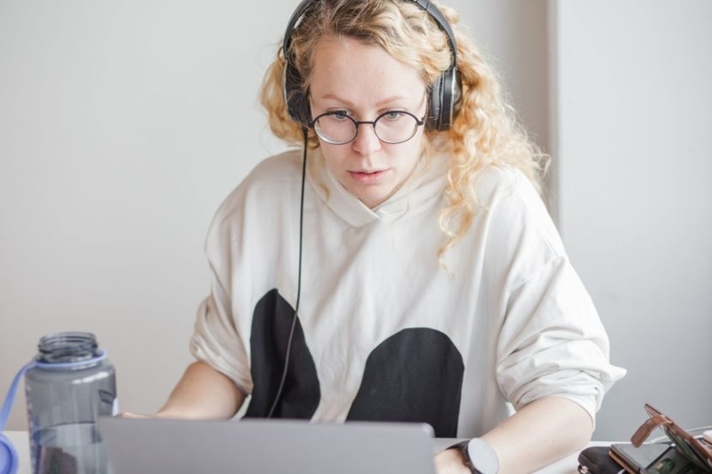 Google Forms -kyselyt: opas Googlen ilmaiseen kyselytyökaluun